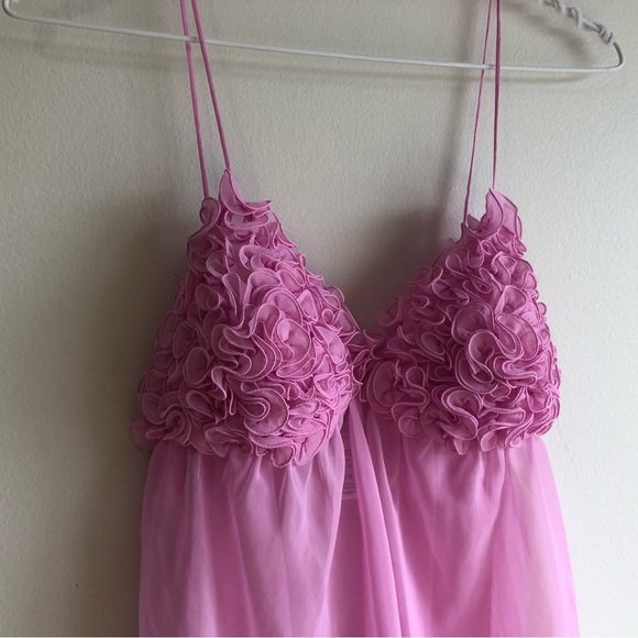 LA SENZA Pink Ruffle Lingerie Top - Picture 2 of 5